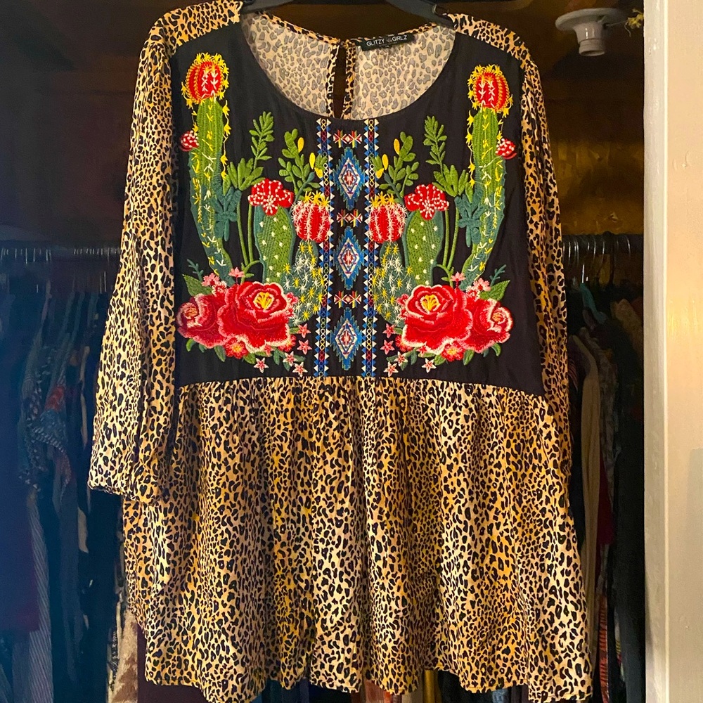 Glitzy Girlz embroidered peplum top